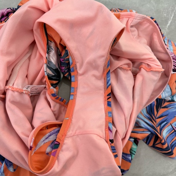 Women’s Liz Claiborne Floral Ruffle Ruched Padded One Piece Swimsuit Size 12 - Picture 9 of 16